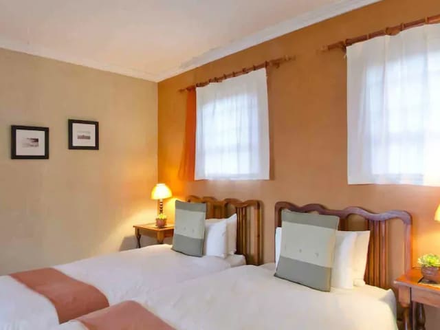 Klein-Aus Vista: Desert Horse Inn